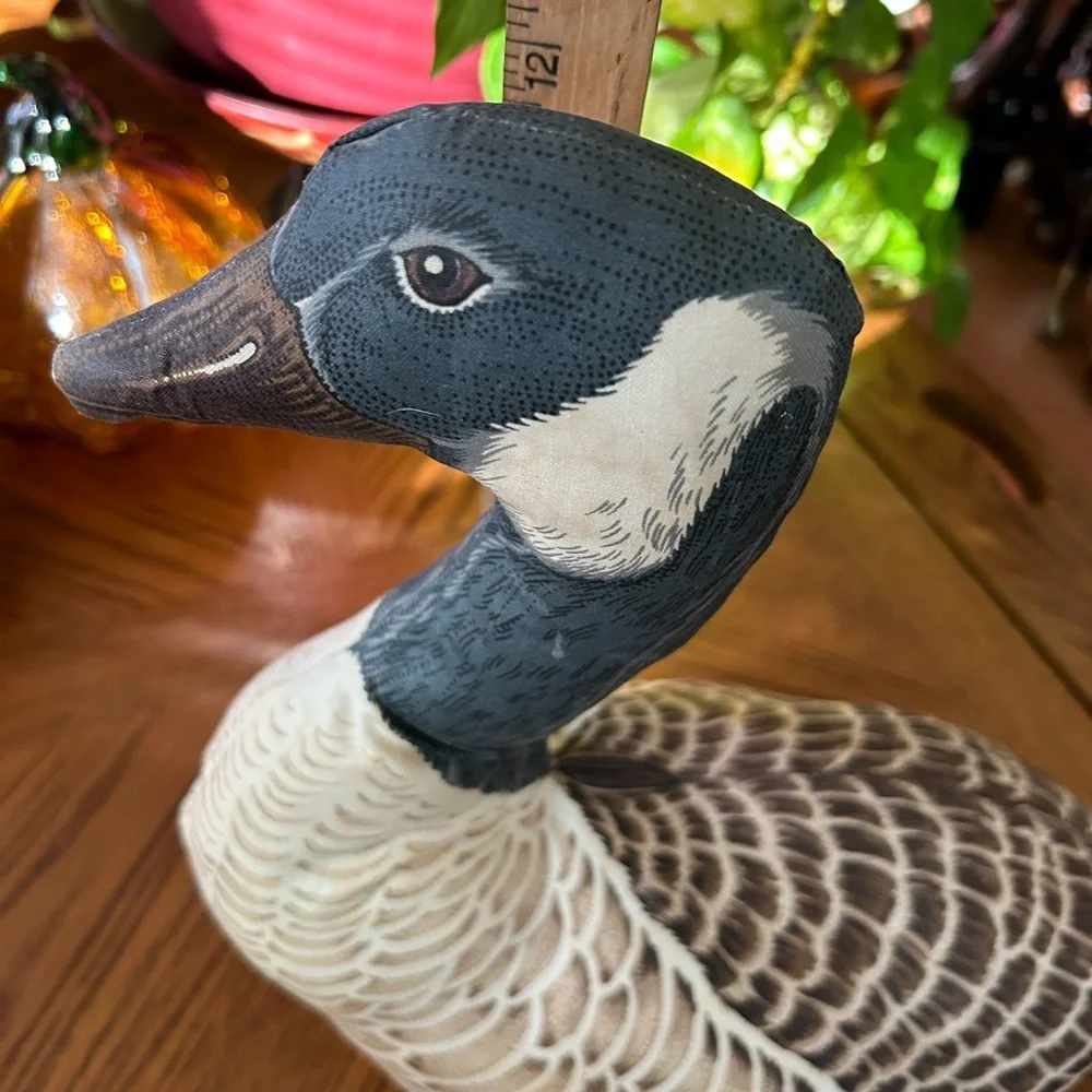 Vintage canadian goose
